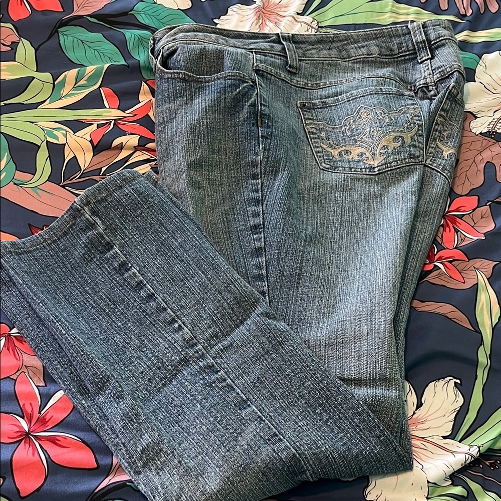 Venezia Bootcut acid wash jeans - Picture 1 of 6